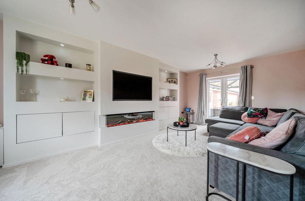 Property photo 2 of 22 1466851-21-6A1980...