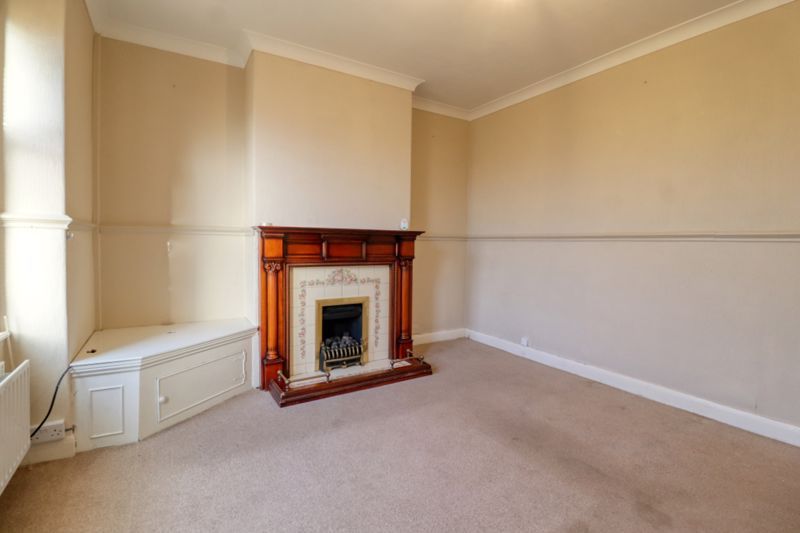 Property photo 2 of 13 Lounge