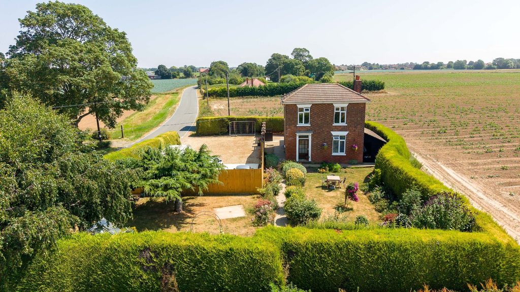 Property photo 1 of 34