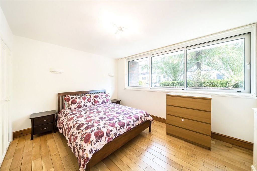 Property photo 3 of 6