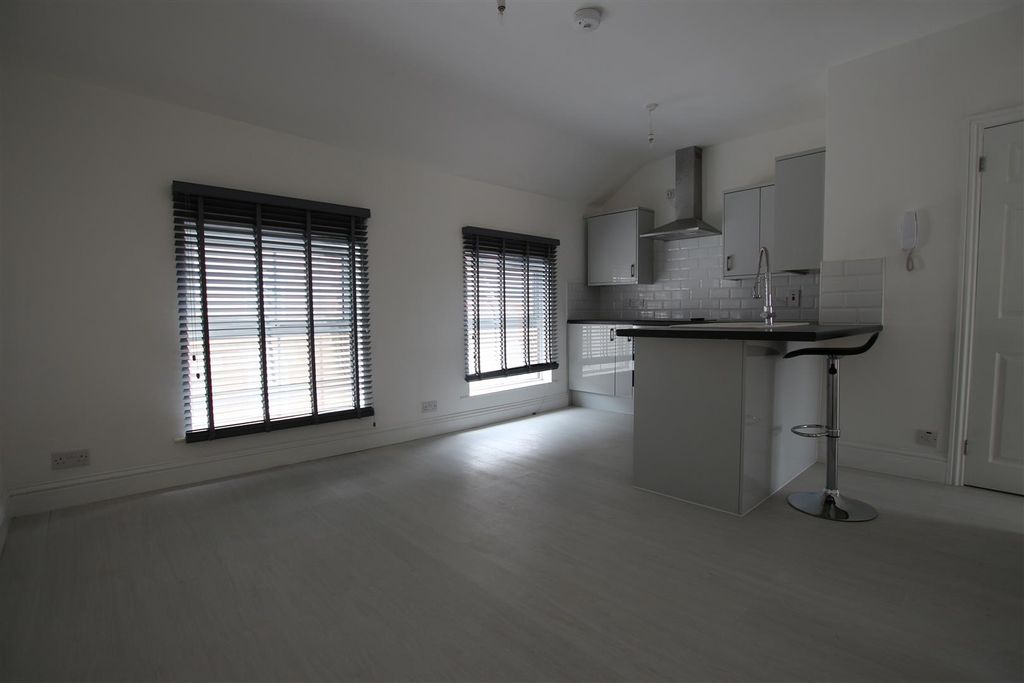 Property photo 3 of 5 Img_9727.Jpg