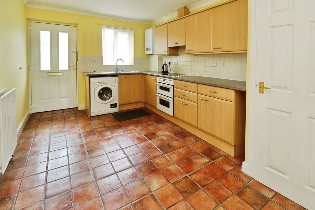 Property photo 2 of 13