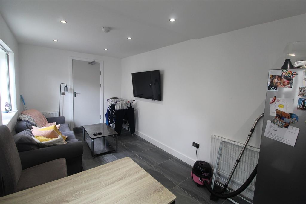 Property photo 2 of 20 Img_2601.Jpg