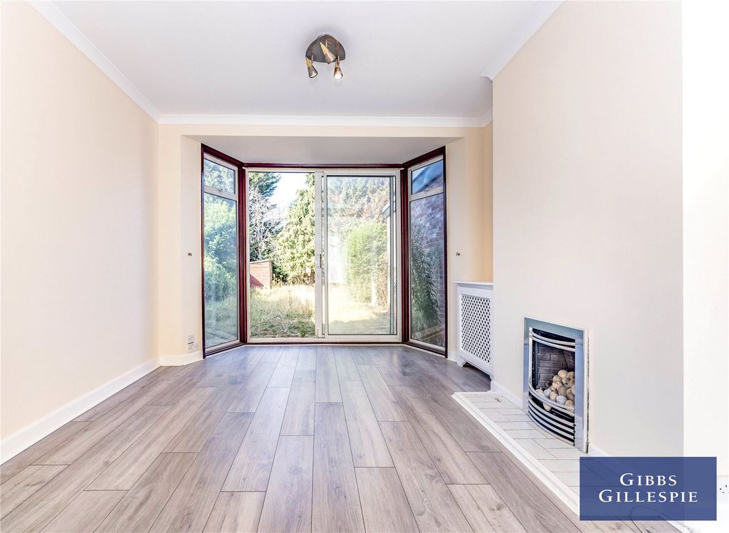 Property photo 3 of 10 Picture No. 04