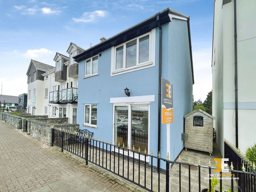 Property photo 1 of 33