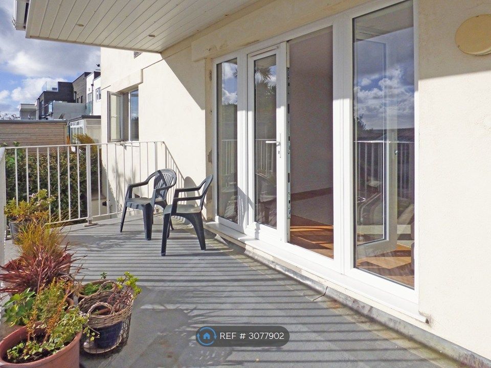 Property photo 3 of 10 South Facing Balcony 001