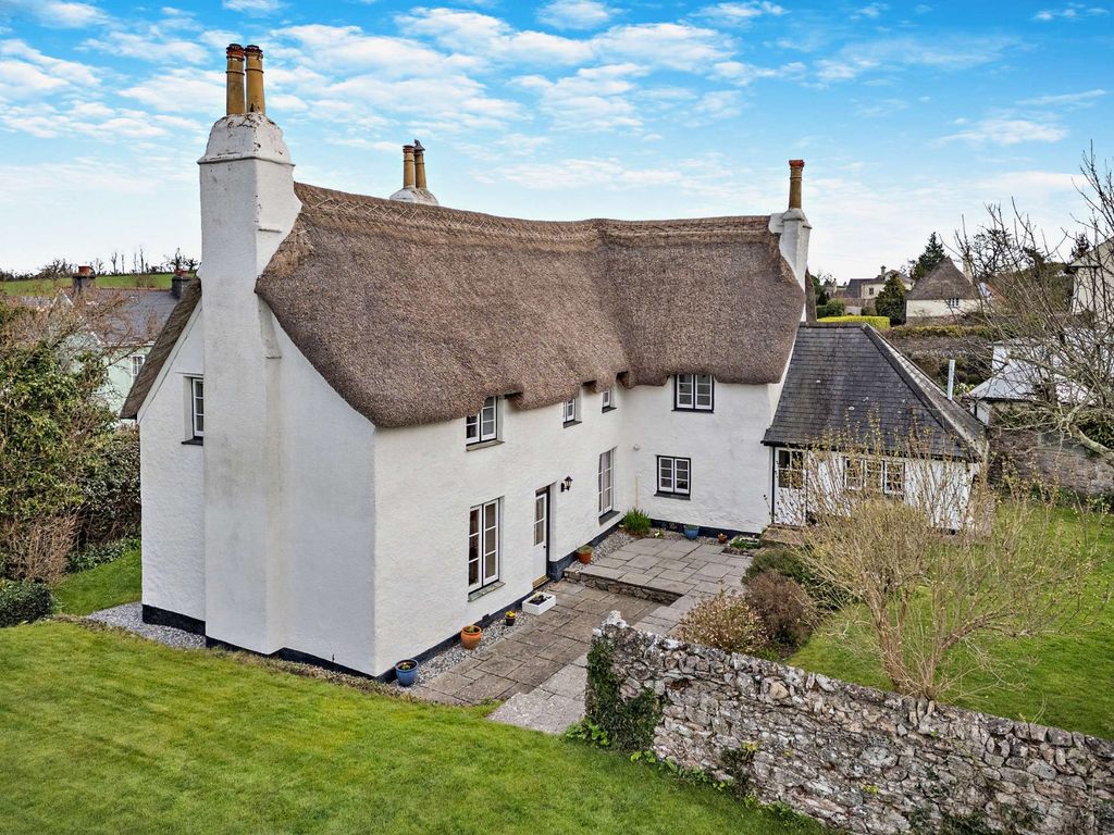 Property photo 1 of 16 Penrae