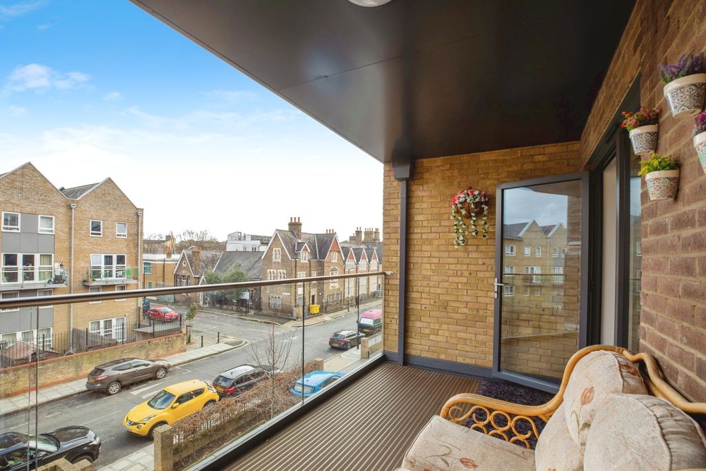 Property photo 3 of 19 Pbox-Img.Jpg