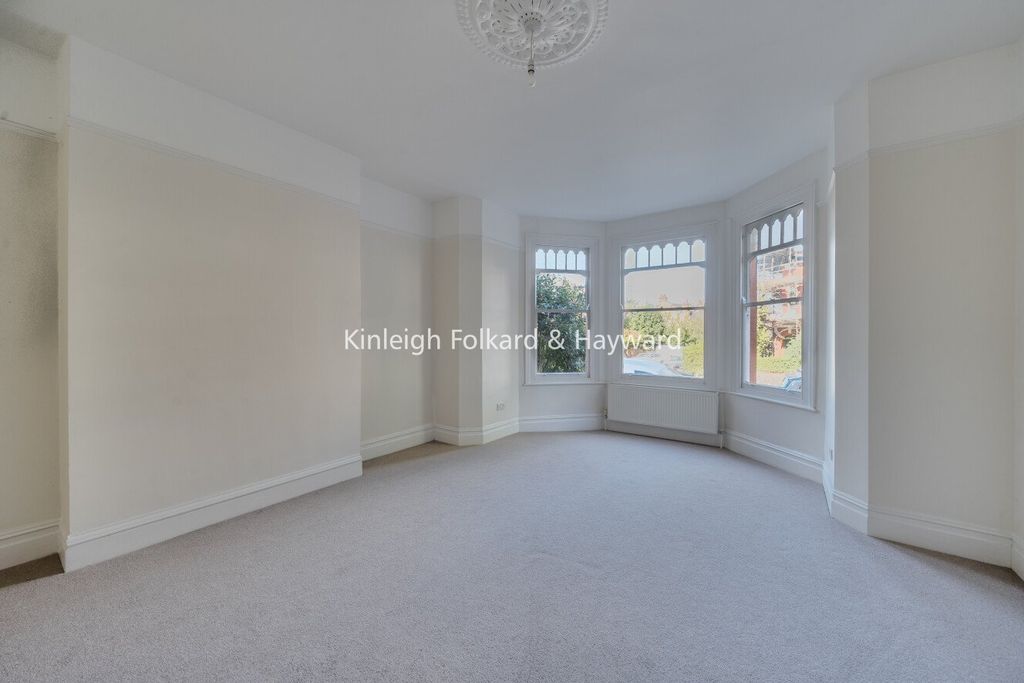 Property photo 3 of 17 Picture No. 20