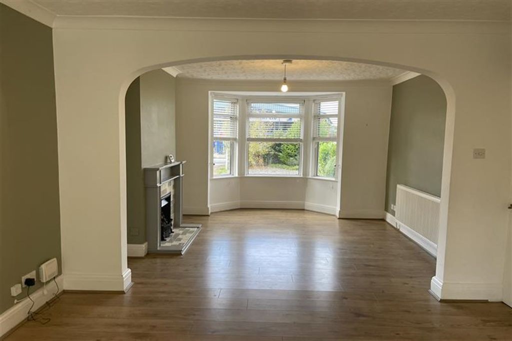 Property photo 3 of 15 (Main)