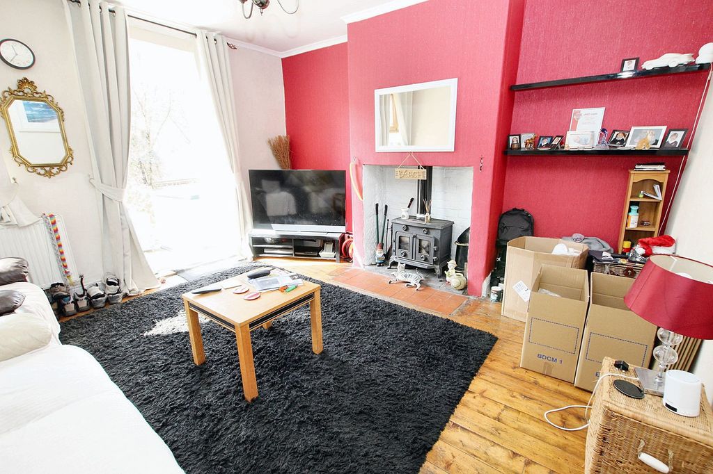 Property photo 2 of 13
