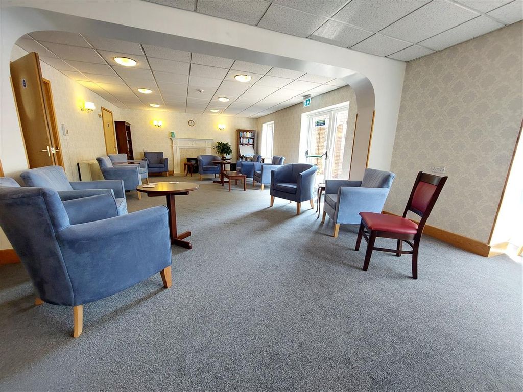 Property photo 2 of 11 Communal Facilities
