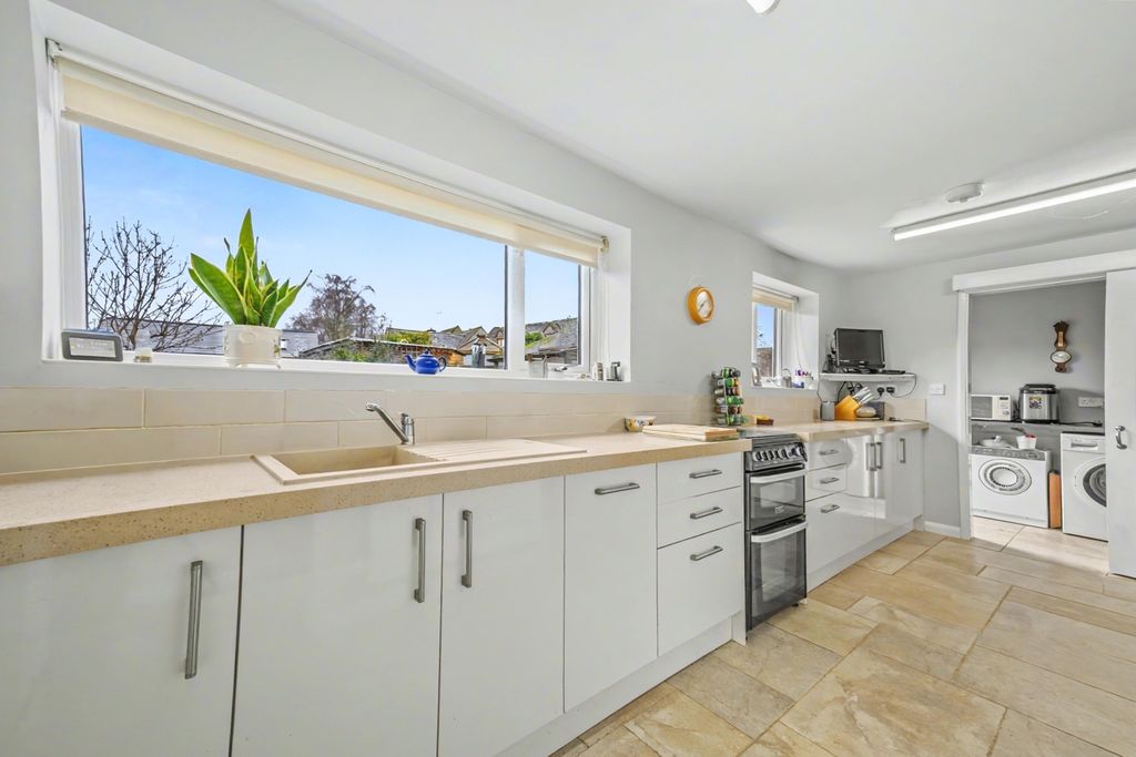 Property photo 3 of 17 Dsc_1661Hdr-Edit