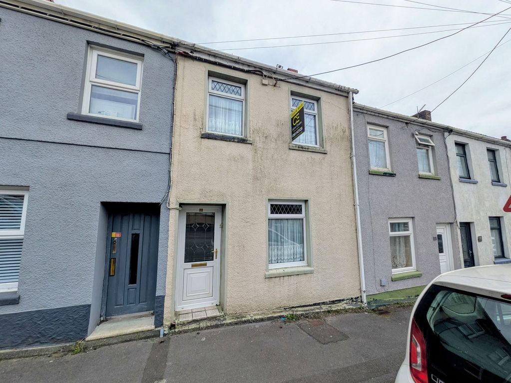 Property photo 1 of 11
