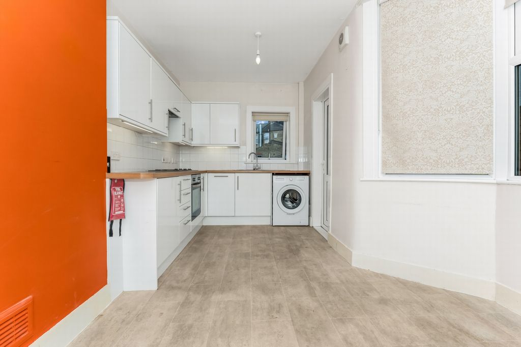 Property photo 2 of 18 Photo 15