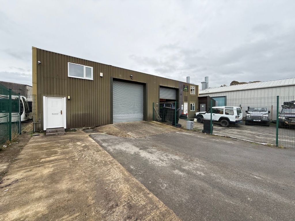 Property photo 2 of 16