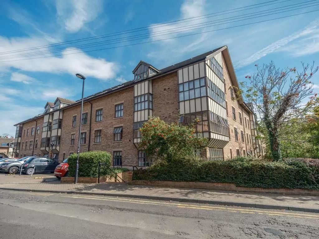 Property photo 3 of 6