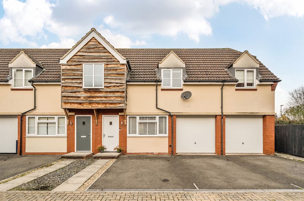 Property photo 1 of 16 1380990-1-691c75A...