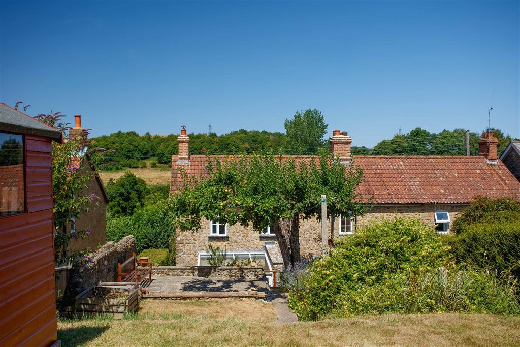 Property photo 2 of 19 Garden View 1.Jpg