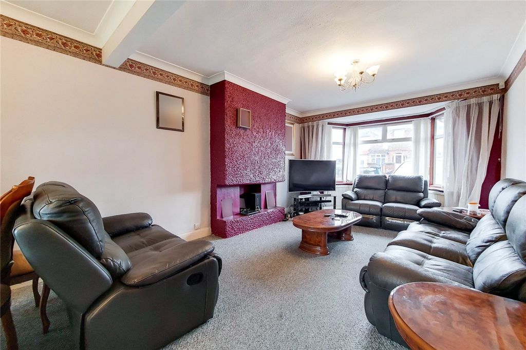 Property photo 2 of 16 Picture No. 02