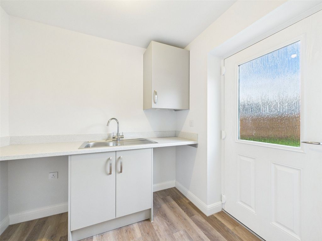 Property photo 3 of 15 Picture No. 02