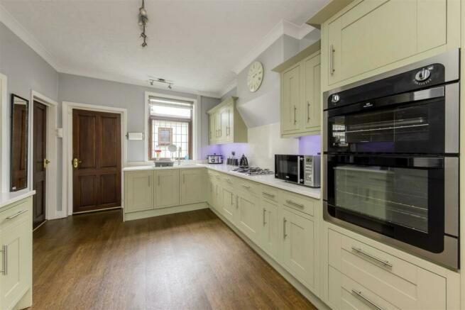 Property photo 3 of 5