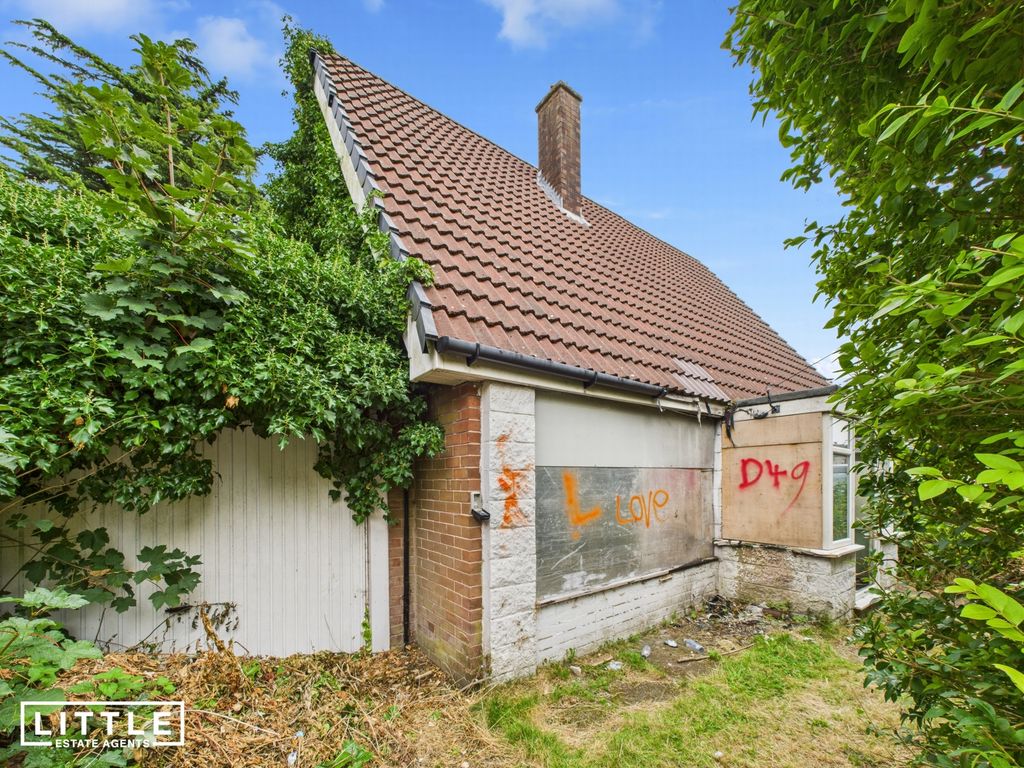 Property photo 1 of 11 Photo 7