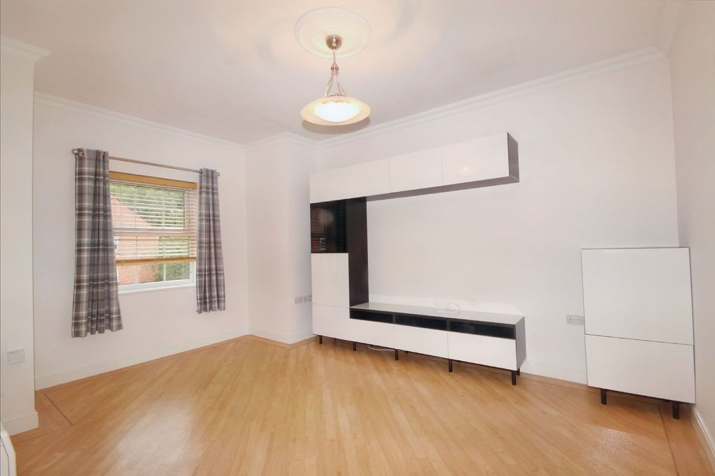 Property photo 3 of 8 General