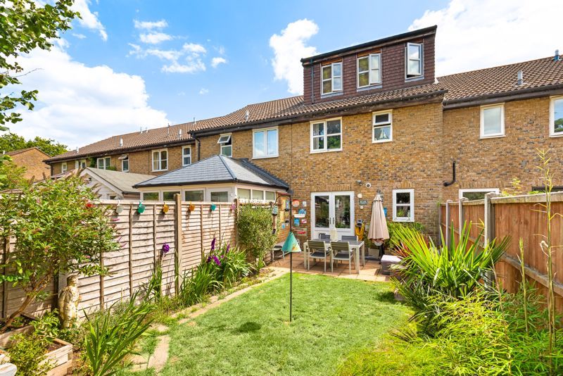 Property photo 1 of 18 Photo 5