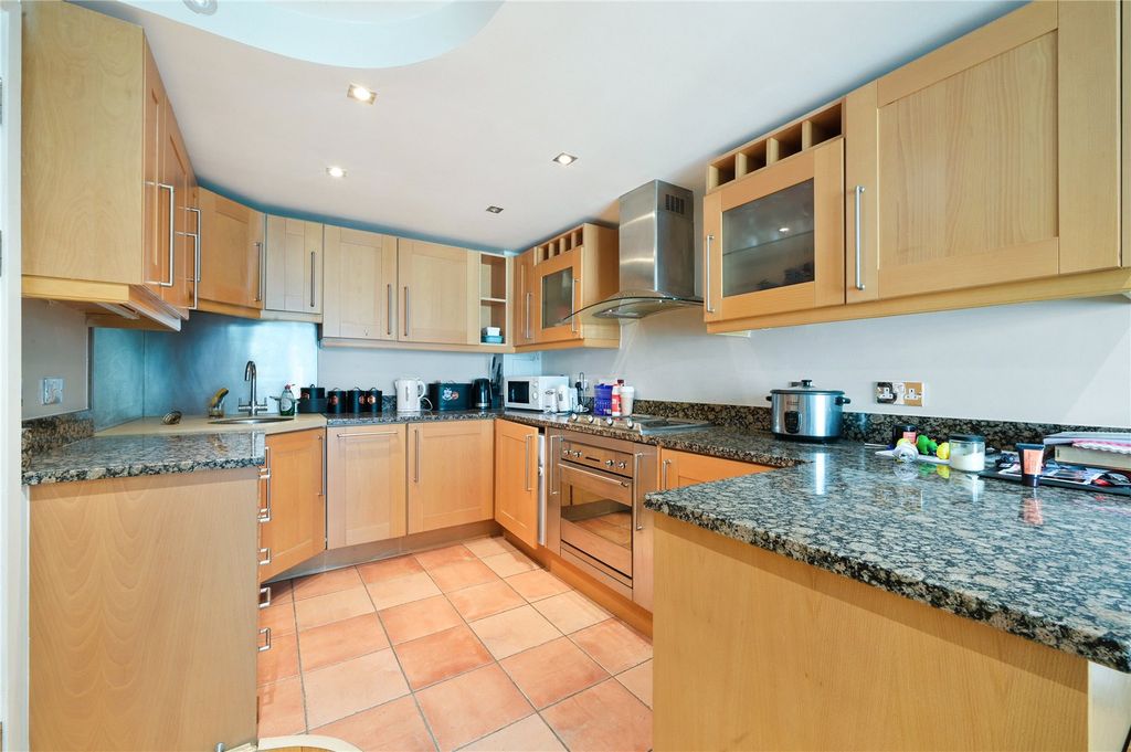 Property photo 1 of 13 Picture No. 17