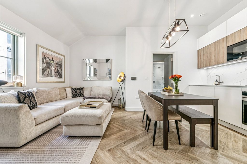 Property photo 1 of 6 Picture No. 08