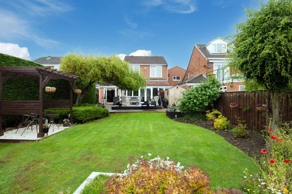 Property photo 1 of 23