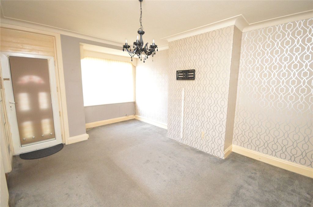 Property photo 3 of 9 Picture 3