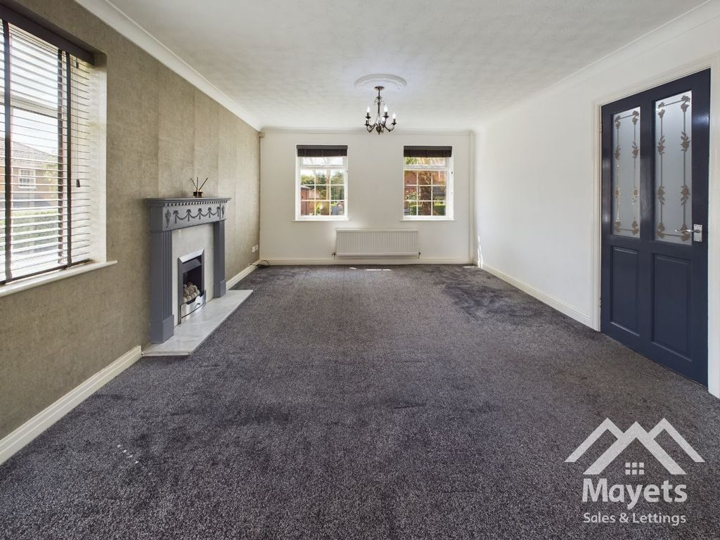 Property photo 3 of 23