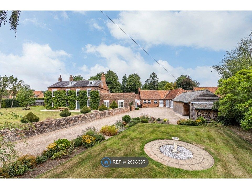 Property photo 1 of 35