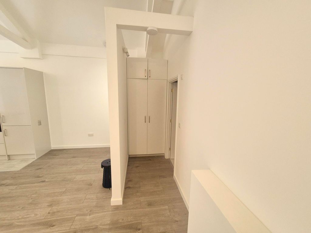 Additional image 6 of 3 bed flat to rentLarkhill Road, Yeovil BA21