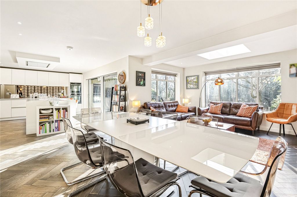 Property photo 1 of 51 Picture No. 42
