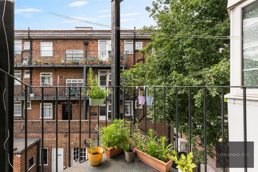 Property photo 1 of 10 Flat 5, Goodwood Mansions Sw9 0Xy-11.Jpg