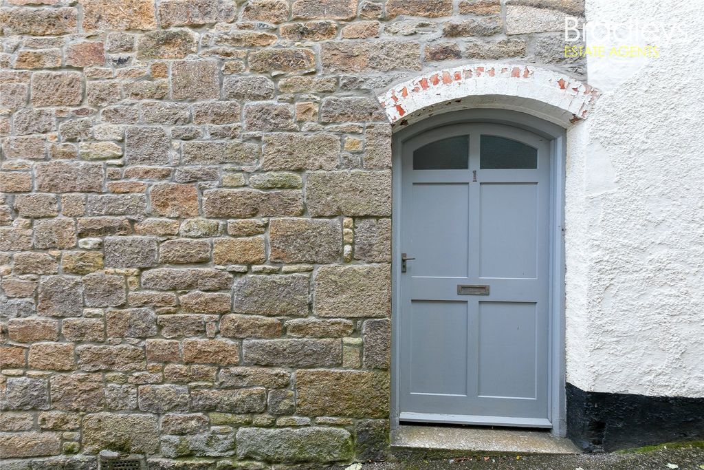 Property photo 2 of 14 Picture No. 25