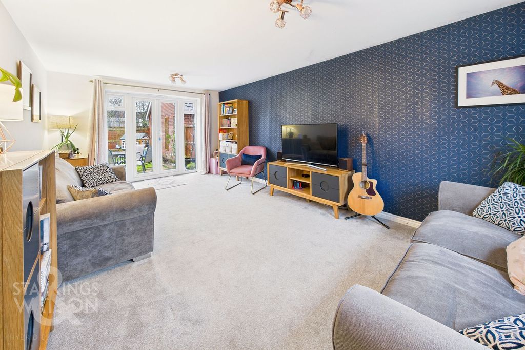 Property photo 2 of 22