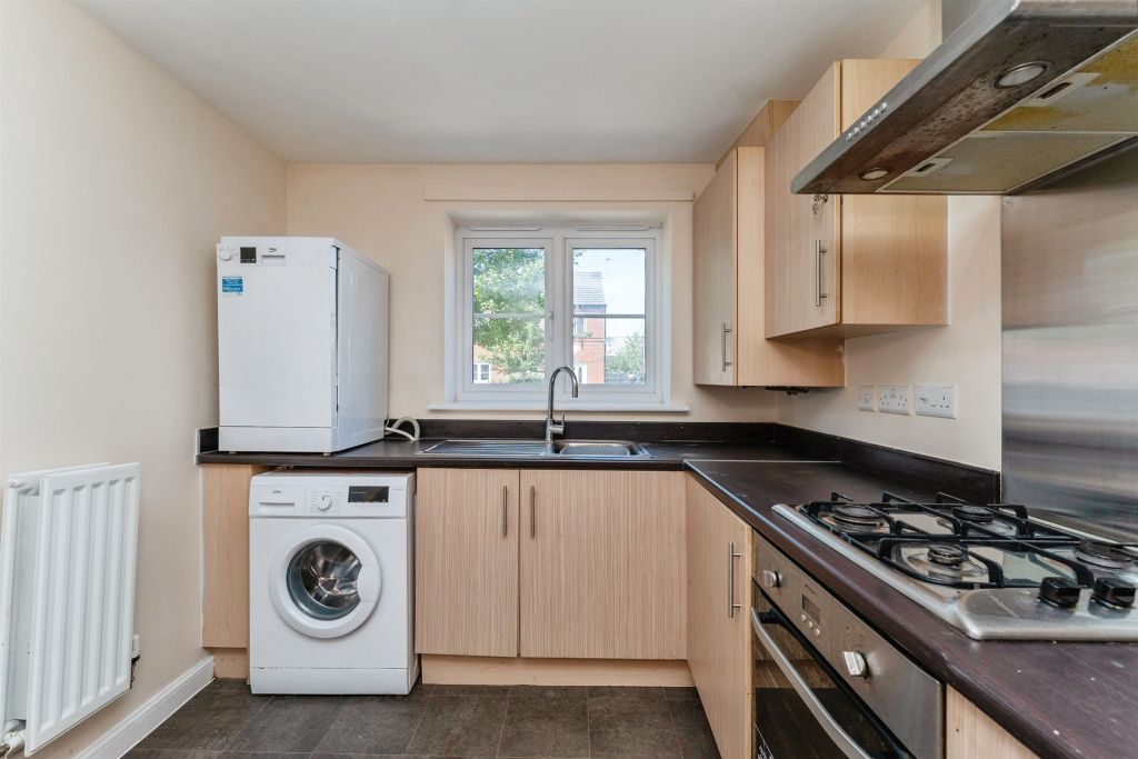 Property photo 3 of 14