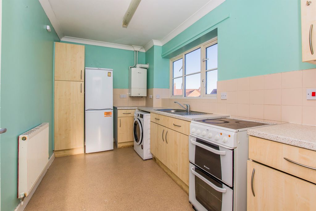 Property photo 2 of 11