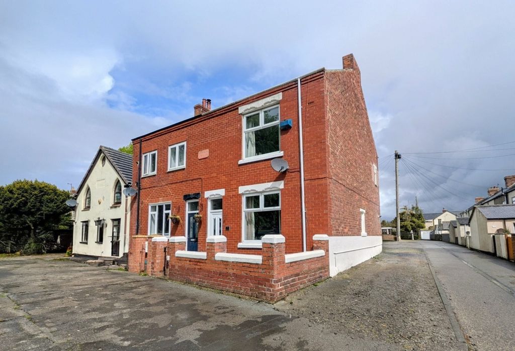 Property photo 1 of 12 7Baee2Ae-566B-4F42-85c5-F7B1Ad16d288