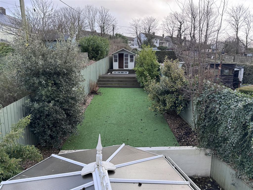 Property photo 3 of 13