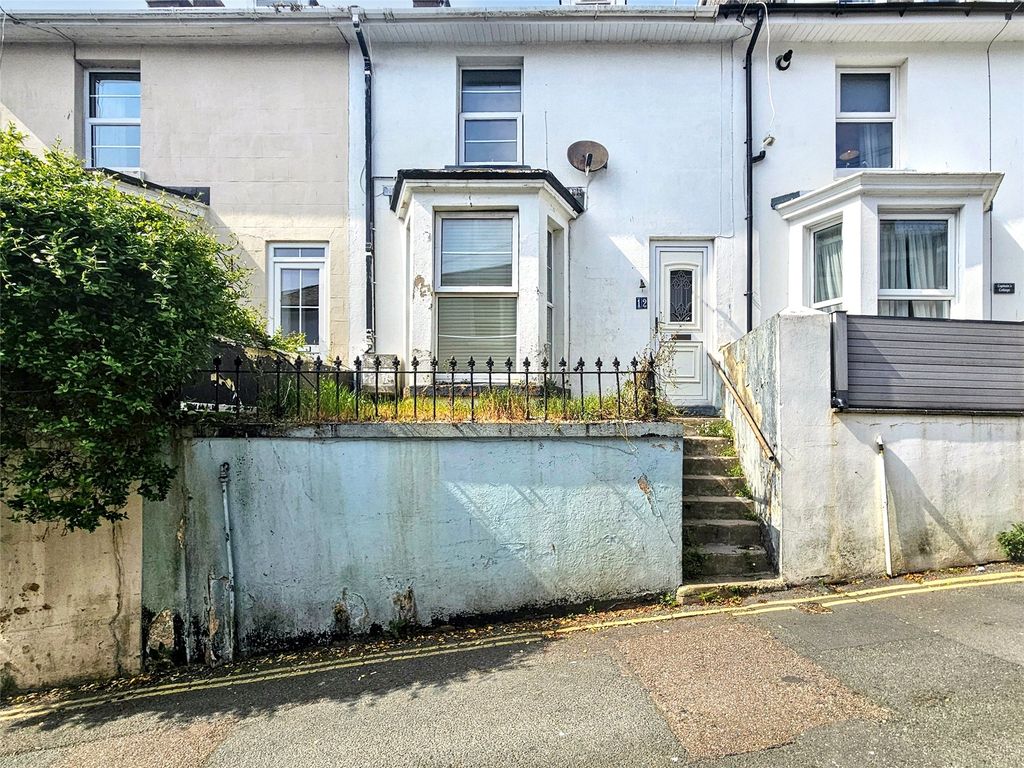 Property photo 1 of 12 1 - Picture No. 02