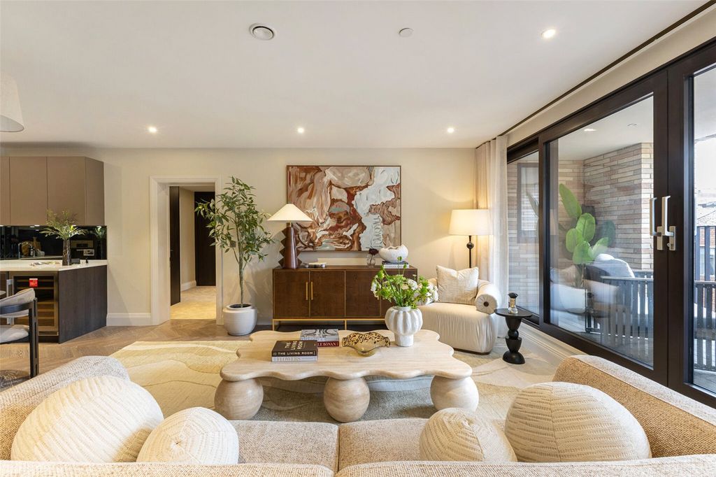 Property photo 1 of 18 Picture No. 04