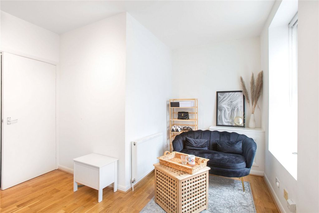 Property photo 3 of 12 Picture No. 07