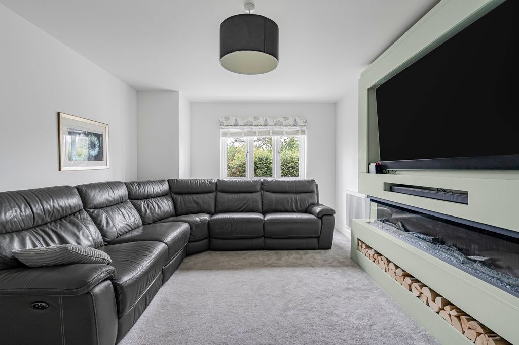 Property photo 3 of 14 29_94342