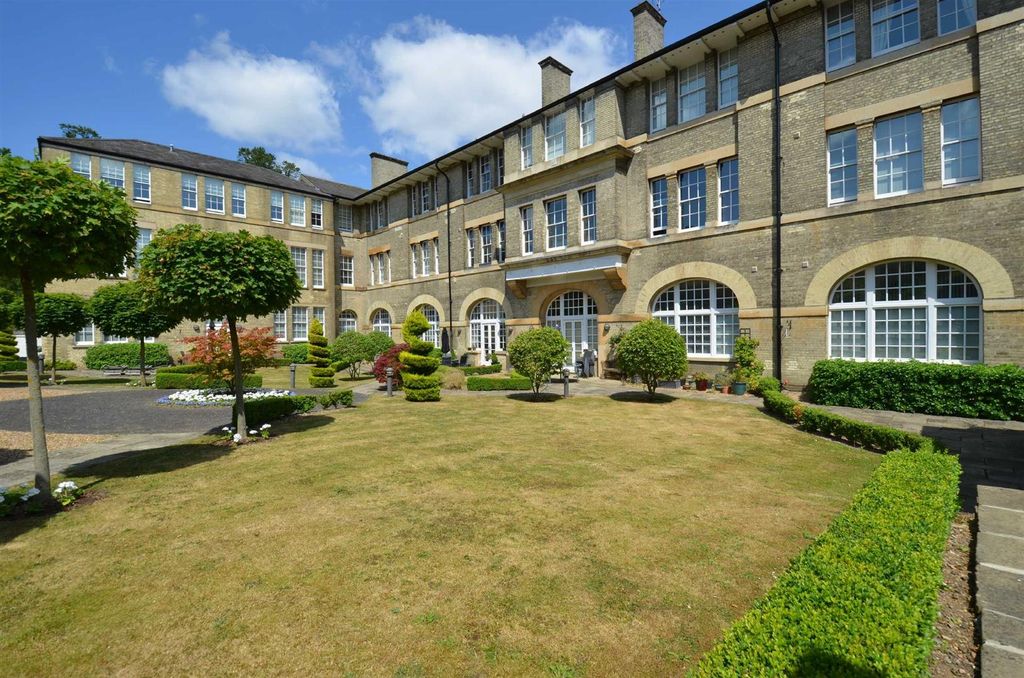 Property photo 1 of 10