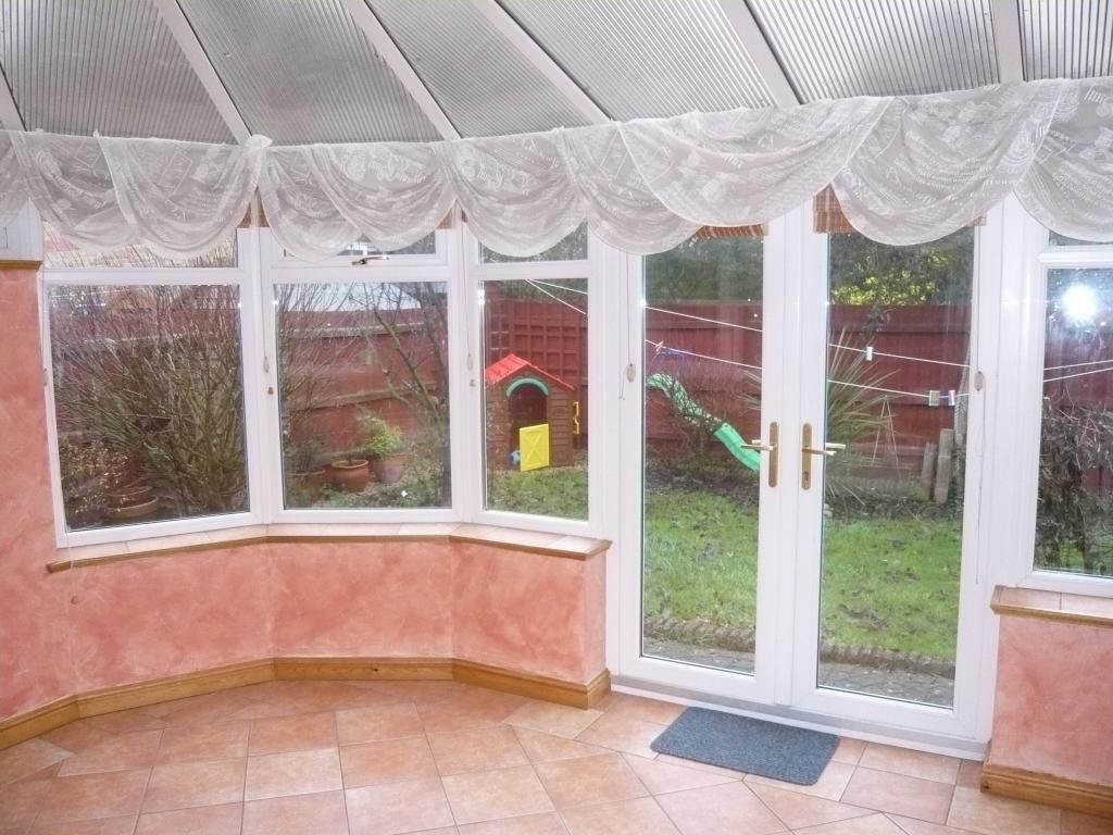 Property photo 2 of 5 Conservatory
